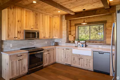 7815 W Peaches Ln, Mount Carmel, UT 84755 - Photo 13