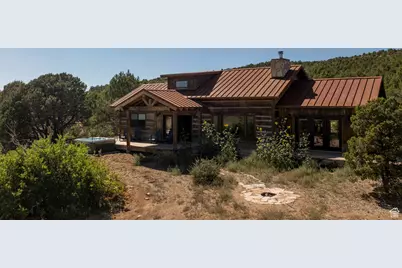 7815 W Peaches Ln, Mount Carmel, UT 84755 - Photo 1