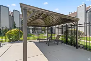 415 E Creekside Cir S, Murray, UT 84107 - Photo 27