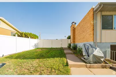 777 W 300 N, Clearfield, UT 84015 - Photo 29