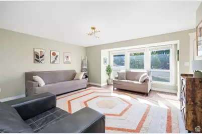 1085 E Grove Creek Dr N, Pleasant Grove, UT 84062 - Photo 15