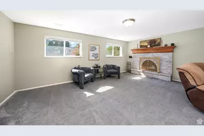 1085 E Grove Creek Dr N, Pleasant Grove, UT 84062 - Photo 17