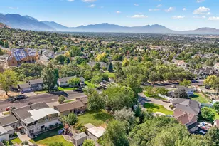 1085 E Grove Creek Dr N, Pleasant Grove, UT 84062 - Photo 5