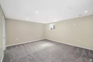 1085 E Grove Creek Dr N, Pleasant Grove, UT 84062 - Photo 27