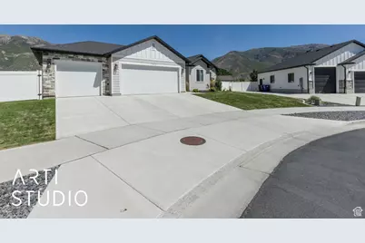 7212 S Harolds Way E, South Weber, UT 84405 - Photo 3