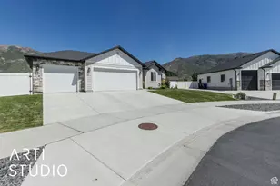 7212 S Harolds Way E, South Weber, UT 84405 - Photo 3