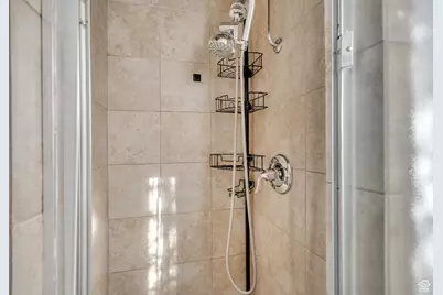 5476 S 3350 W, Taylorsville, UT 84129 - Photo 17