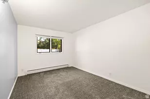 3388 E Stonehill Ln S, Cottonwood Heights, UT 84121 - Photo 23