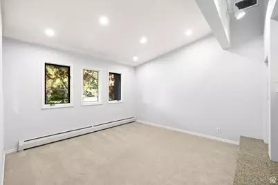 3388 E Stonehill Ln S, Cottonwood Heights, UT 84121 - Photo 15