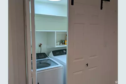 1575 E 6430 S, Salt Lake City, UT 84121 - Photo 11