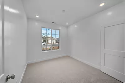 5334 S Shorebreak Dr, Washington, UT 84780 - Photo 7