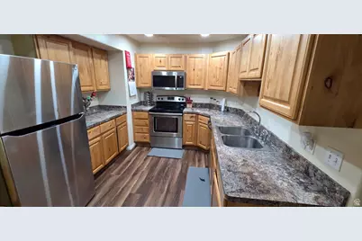 8198 N Cedar Springs Rd E #APT 5, Eagle Mountain, UT 84005 - Photo 5