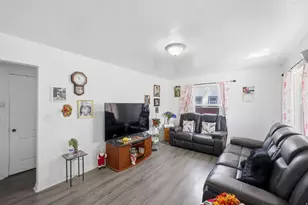 853 N 235 E, Orem, UT 84057 - Photo 3