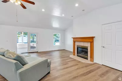 246 W Golden Harvest Rd, Draper, UT 84020 - Photo 9