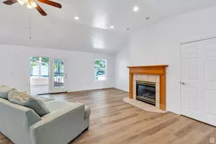 246 W Golden Harvest Rd, Draper, UT 84020 - Photo 9