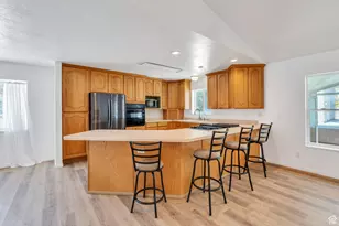 246 W Golden Harvest Rd, Draper, UT 84020 - Photo 7