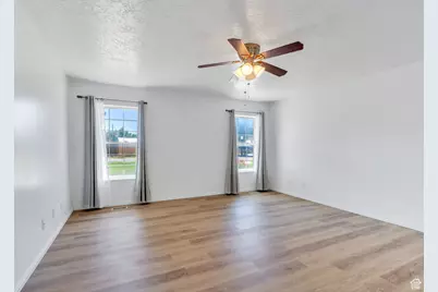 246 W Golden Harvest Rd, Draper, UT 84020 - Photo 13