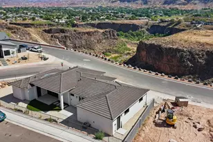 1043 N Falcon Vw E, Hurricane, UT 84737 - Photo 41