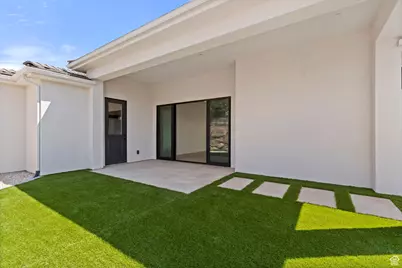 1043 N Falcon Vw E, Hurricane, UT 84737 - Photo 17