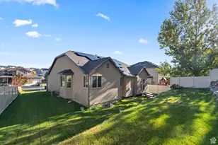 7875 N Brookwood Dr, Eagle Mountain, UT 84005 - Photo 29