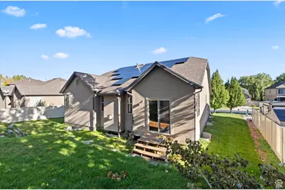 7875 N Brookwood Dr, Eagle Mountain, UT 84005 - Photo 31