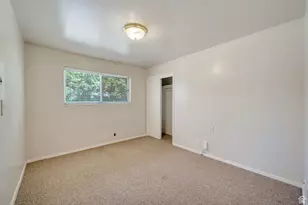 2203 E Carriage Ln S, Holladay, UT 84117 - Photo 9