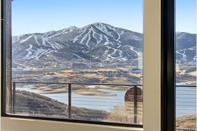 10640 N Reflection Rdg #R6, Hideout, UT 84036 - Photo 3
