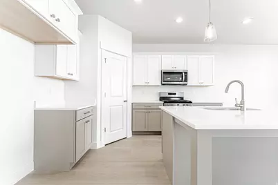 1498 W Boseman Way #624, Saratoga Springs, UT 84045 - Photo 3