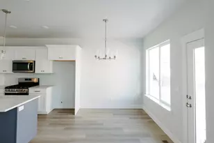 2936 Red Velvet Ln N, Saratoga Springs, UT 84045 - Photo 5