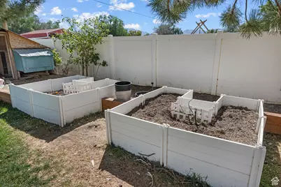 278 S Hale St, Grantsville, UT 84029 - Photo 21