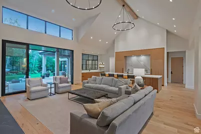 2138 E Pheasant Ln, Holladay, UT 84121 - Photo 5