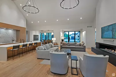 2138 E Pheasant Ln, Holladay, UT 84121 - Photo 9