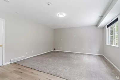 3302 N 2175 E, Layton, UT 84040 - Photo 15