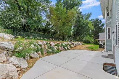 3302 N 2175 E, Layton, UT 84040 - Photo 33