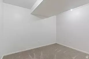 3302 N 2175 E, Layton, UT 84040 - Photo 31