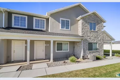 1054 E 2220 S, Heber City, UT 84032 - Photo 3