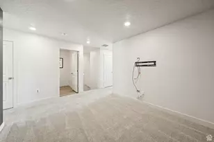 937 W Sunspear Dr S, Saratoga Springs, UT 84045 - Photo 23