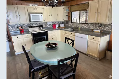 49 N Pine Creek Rd E, Mount Pleasant, UT 84647 - Photo 17