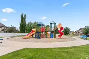 1846 W 2280 S, Woods Cross, UT 84087 - Photo 21