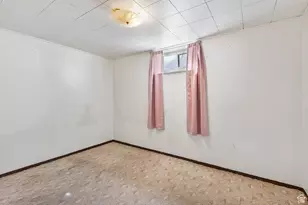 4360 S 275 W, Washington Terrace, UT 84405 - Photo 13