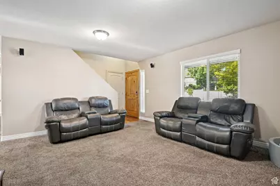 6189 S Elderberry Ln W, Taylorsville, UT 84123 - Photo 5