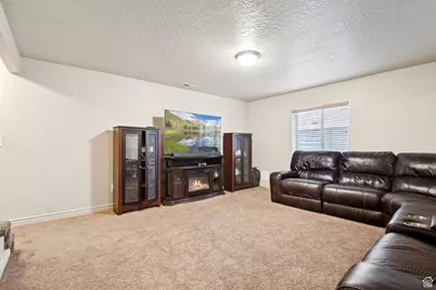 6189 S Elderberry Ln W, Taylorsville, UT 84123 - Photo 17
