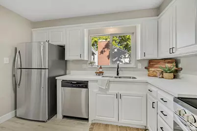 608 E 8800 S, Sandy, UT 84070 - Photo 11