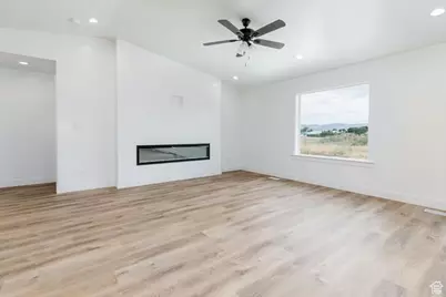 174 N 400 W, Preston, ID 83263 - Photo 3