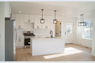 286 E 1500 N, Nephi, UT 84648 - Photo 5