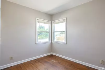 118 W 8600 S, Midvale, UT 84047 - Photo 7