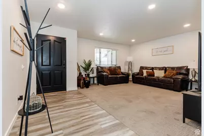 330 E 100 N, Hyde Park, UT 84318 - Photo 7