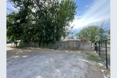 8750 S 500 E, Sandy, UT 84070 - Photo 13