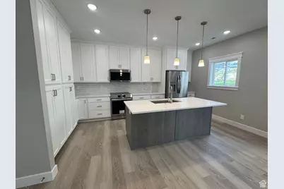 1870 N Valley View Dr #201, Layton, UT 84040 - Photo 5