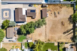 1940 S Main St, Clearfield, UT 84015 - Photo 3